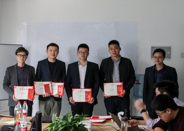 “南征北戰(zhàn)”：萬(wàn)水千山若等閑